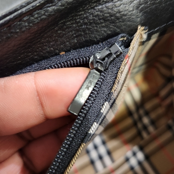 🔹️ Burberrys 🔹️vintage top handle | Pebble Leather Black Hand Bag + COA ✨️🖤 - Picture 6 of 6